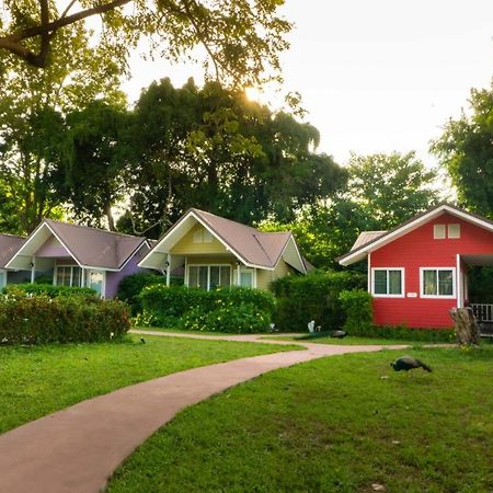 Bo Tree Cottage On The River Mukdahan Exterior photo