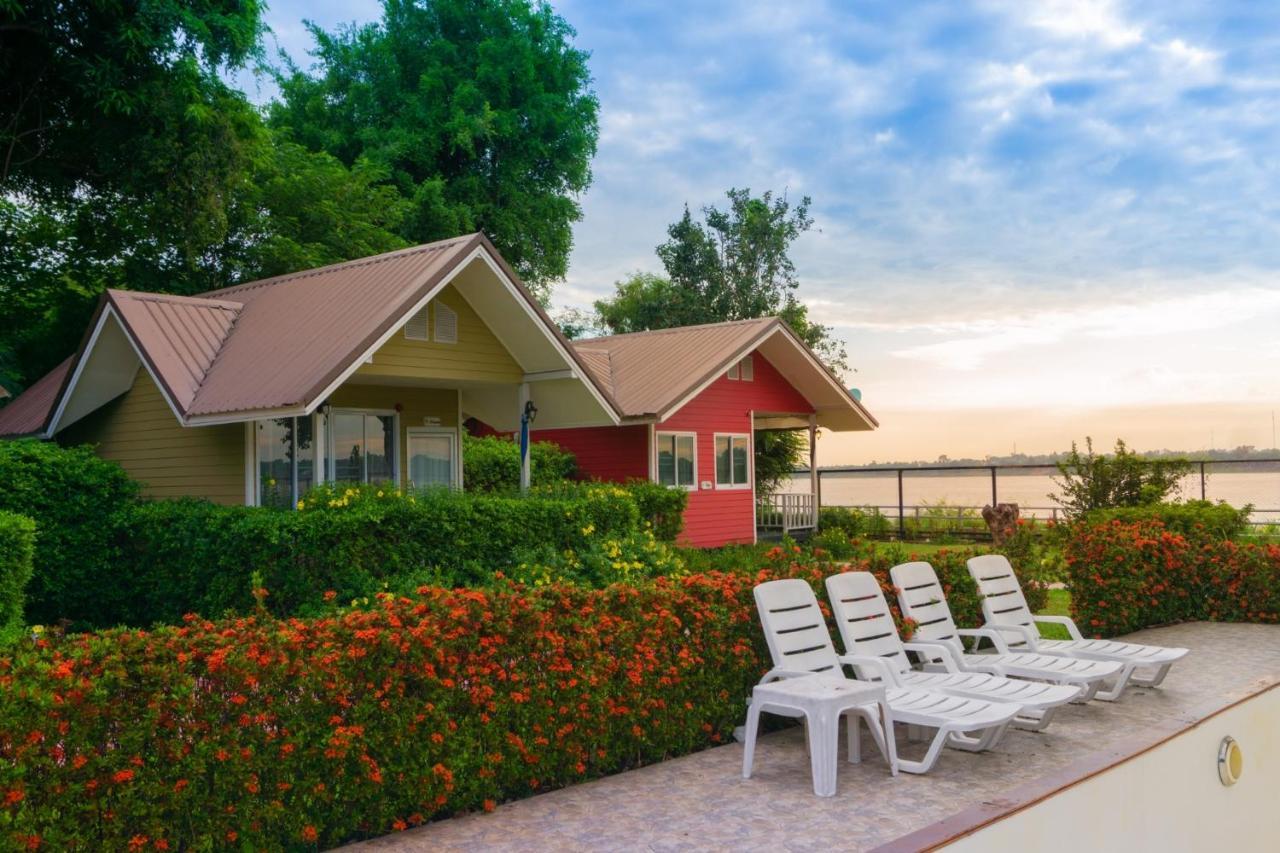 Bo Tree Cottage On The River Mukdahan Exterior photo