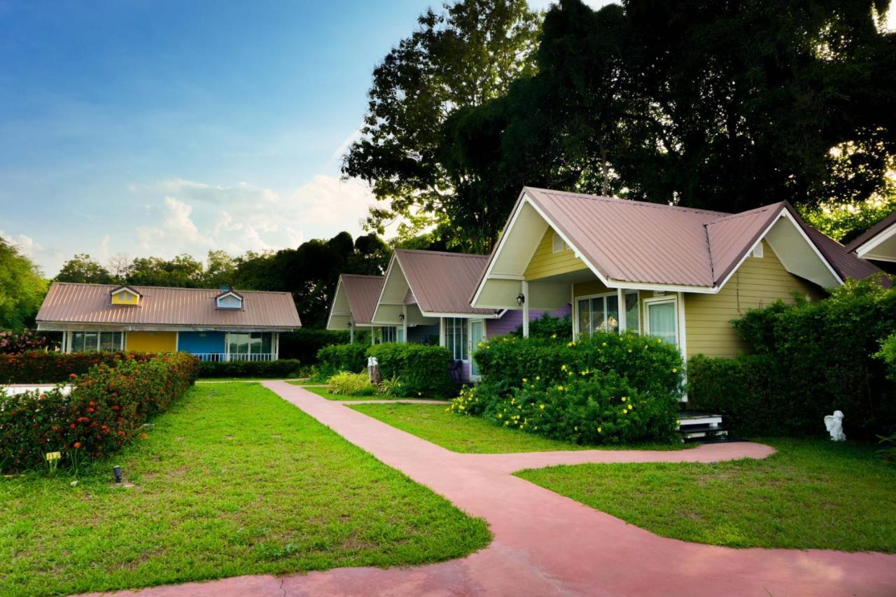 Bo Tree Cottage On The River Mukdahan Exterior photo