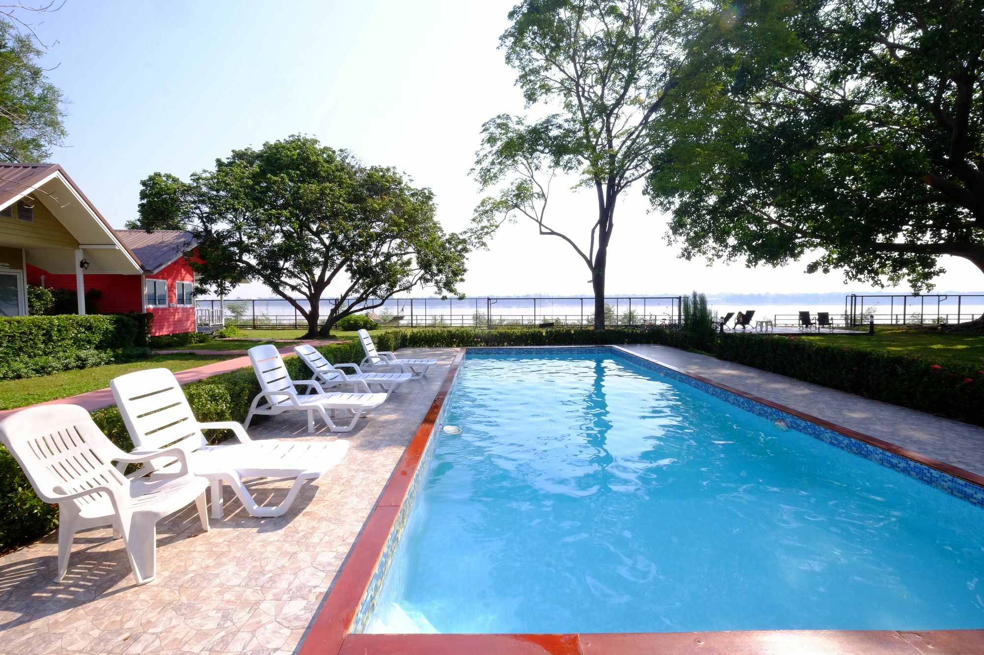 Bo Tree Cottage On The River Mukdahan Exterior photo